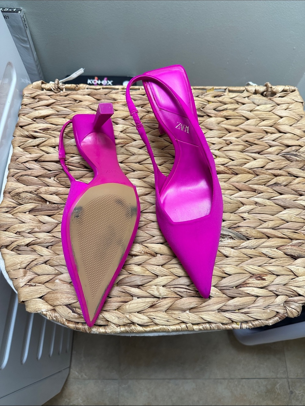 Zara Vibrant Fuchsia Pointed Slingback Heels - Picture 3 of 3